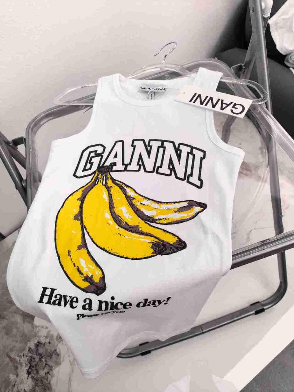 GANNI White Banana Print Crew Neck Ribbed Sleeveless Tank Top
